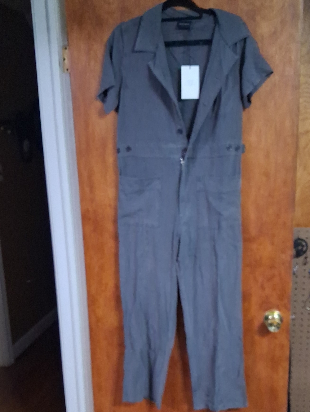 Short-Sleeve Utility Jumpsuit in Gray